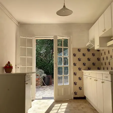 Ferienhaus La A 8mn A Pied Saint-Raphaël