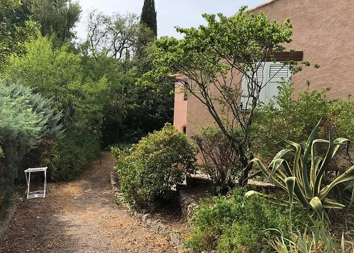 La A 8mn A Pied Сasa de vacaciones *